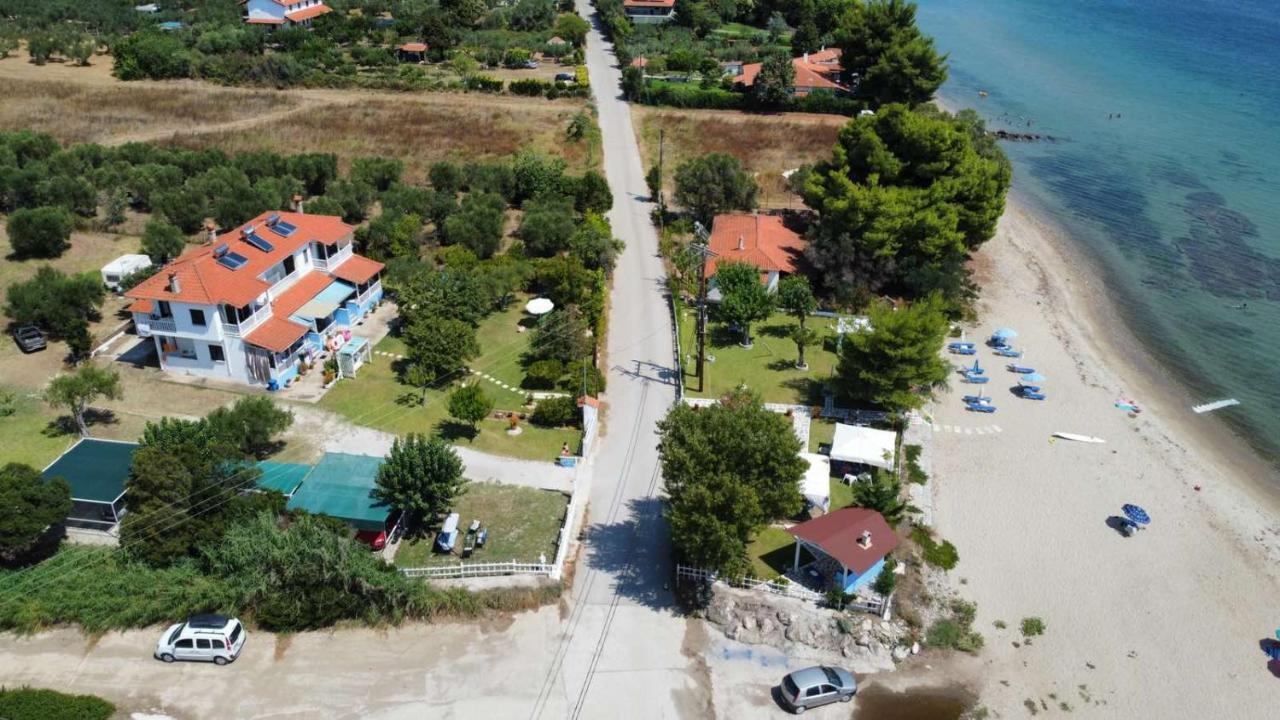 Maras Marinas Home Nikiti  Bagian luar foto